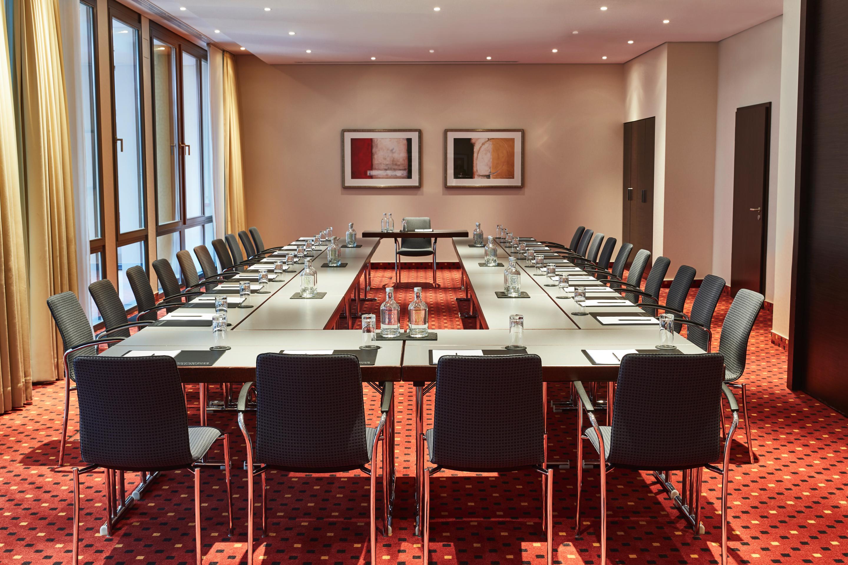 Steigenberger Hotel De Saxe Dresden Exterior photo Meeting room