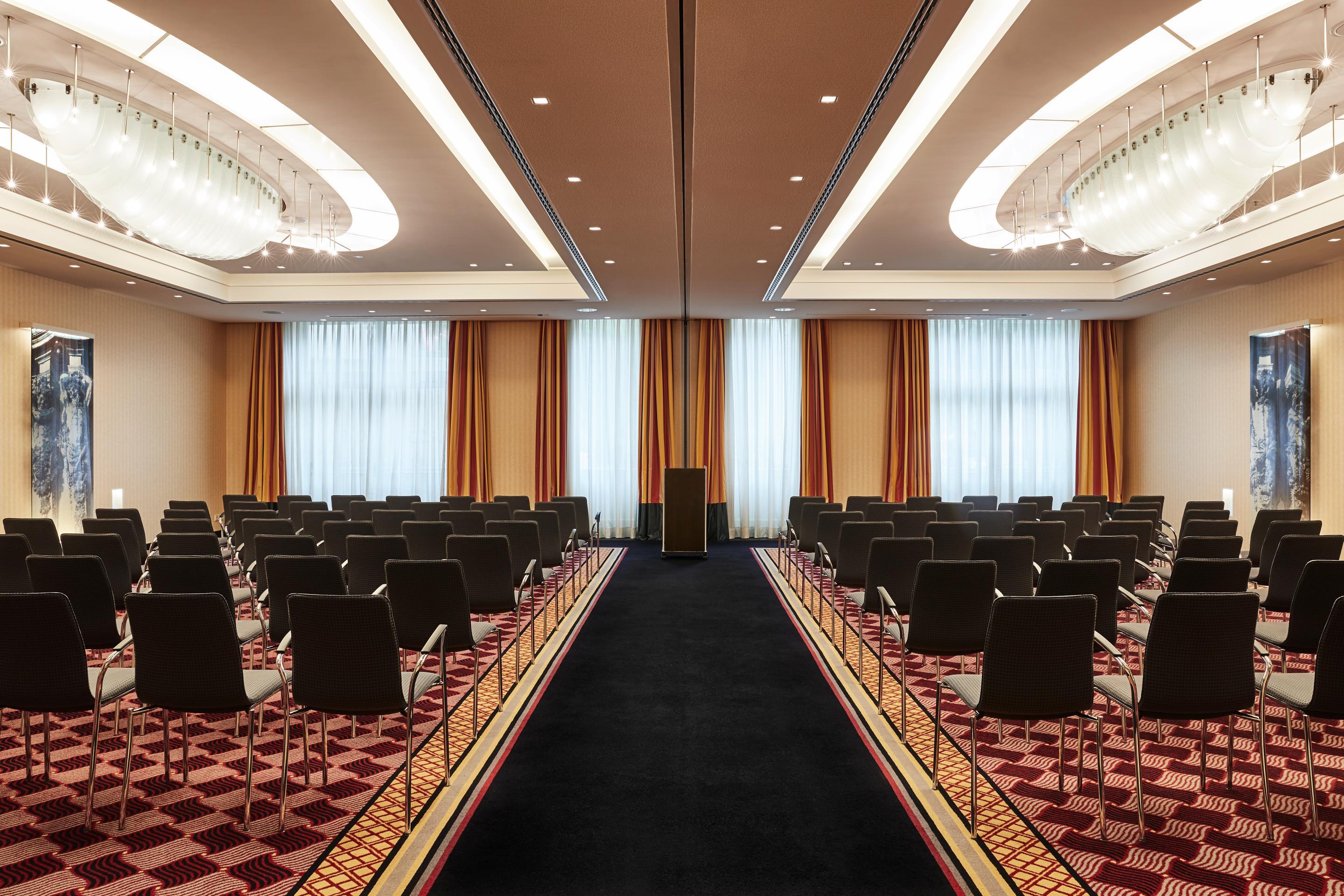 Steigenberger Hotel De Saxe Dresden Exterior photo The ballroom