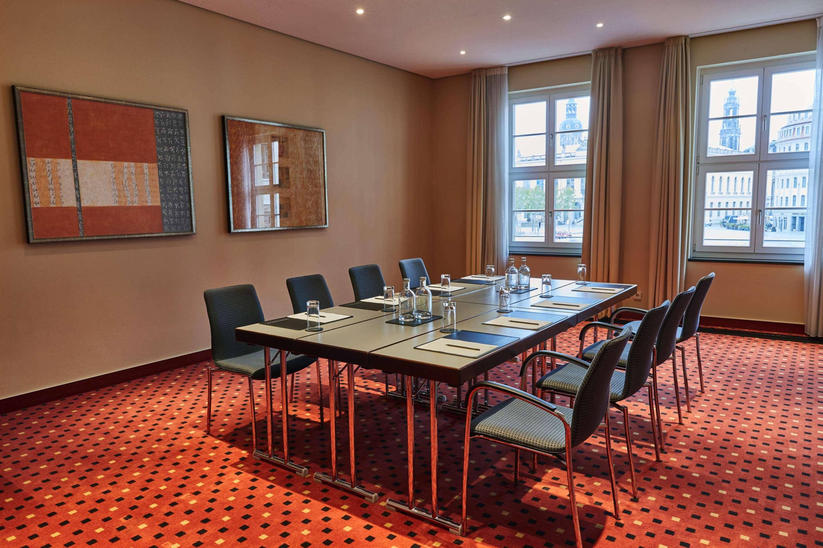 Steigenberger Hotel De Saxe Dresden Exterior photo Meeting room